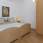 Put Vlaka Ii Appartamento Traù